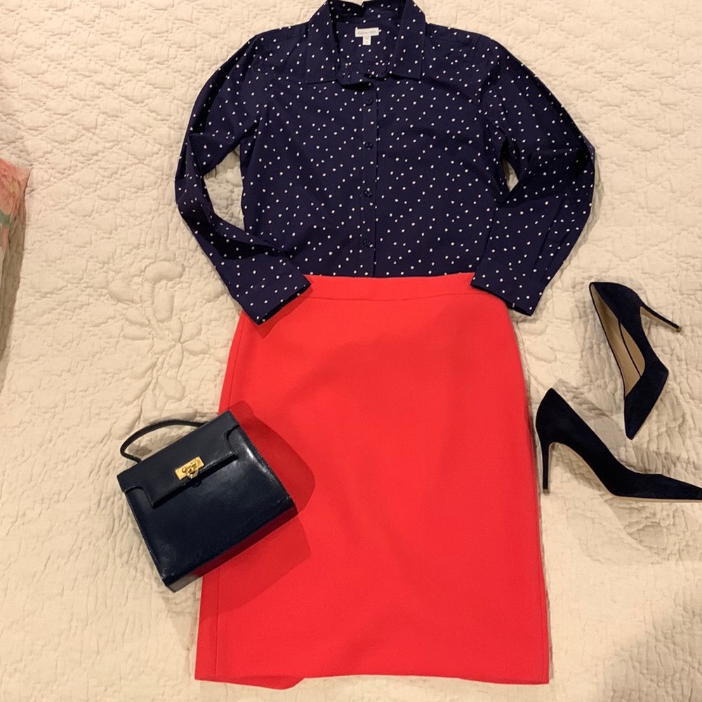 J Crew No. 2 Pencil Skirt, berry pink, size 6, wool, lined, in great shape!